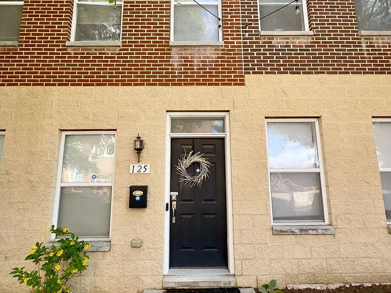 125 N Chester St — Photo 2