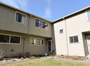 4 N Meadows Rd #4, Woodbury, CT 06798