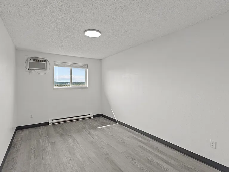 Cedar Green Apartments — Photo 33