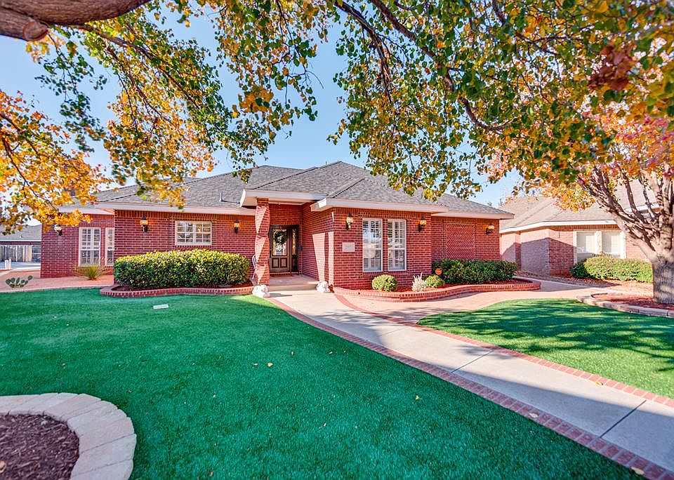 1st image of 207 Skywood Cir