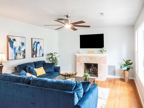 4th image of 3014 Claremont Drive