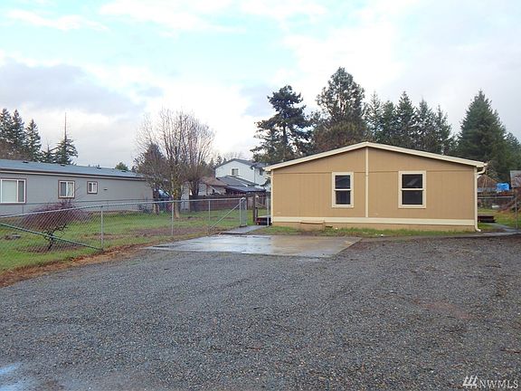 3rd image of 11911 242nd Avenue Ct E