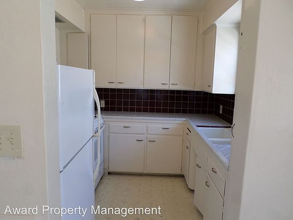 3rd image of 4078 Orange Ave