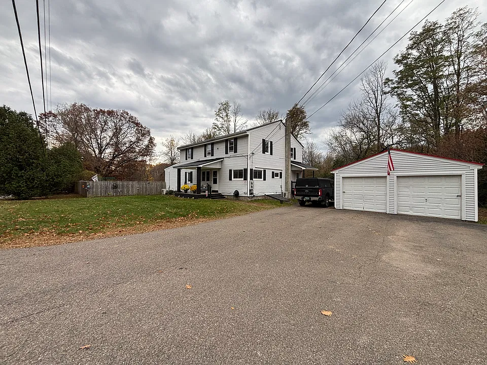 30 Gentes Rd #2