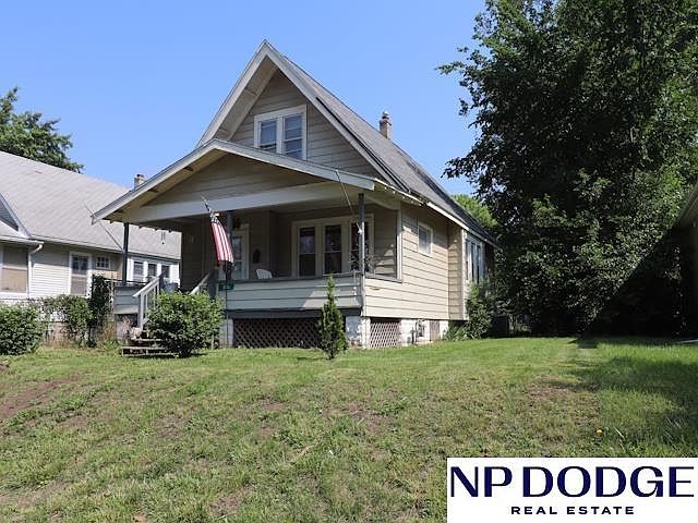 2nd image of 2424 Ellison Ave