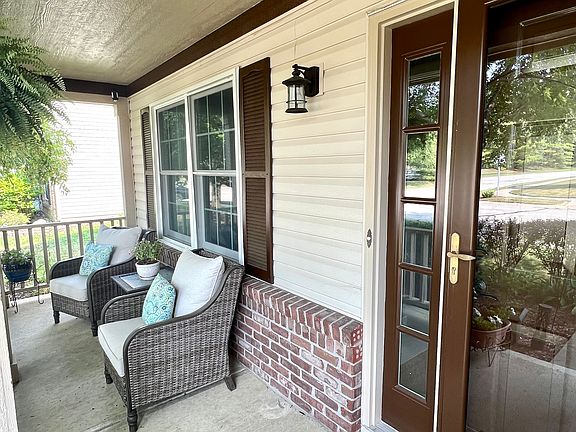 4th image of 9910 Youngwood Ln