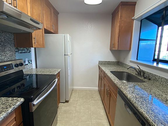 4th image of 6963 Chantel Ct