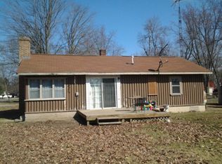 4132 S Pleasant Dr, Hillsdale, MI 49242