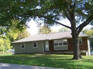 8701 N Edison Ave, Kansas City, MO 64154