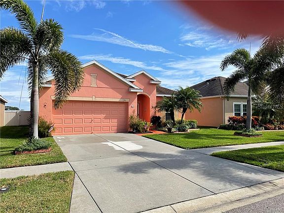 3rd image of 711 Fern Leaf Dr
