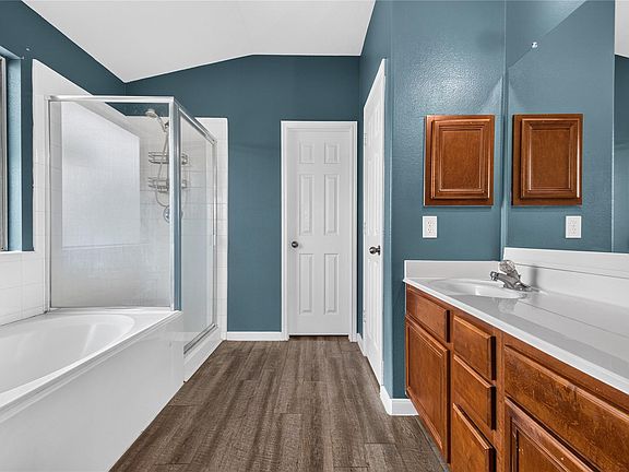 4th image of 18338 Melissa Springs Dr
