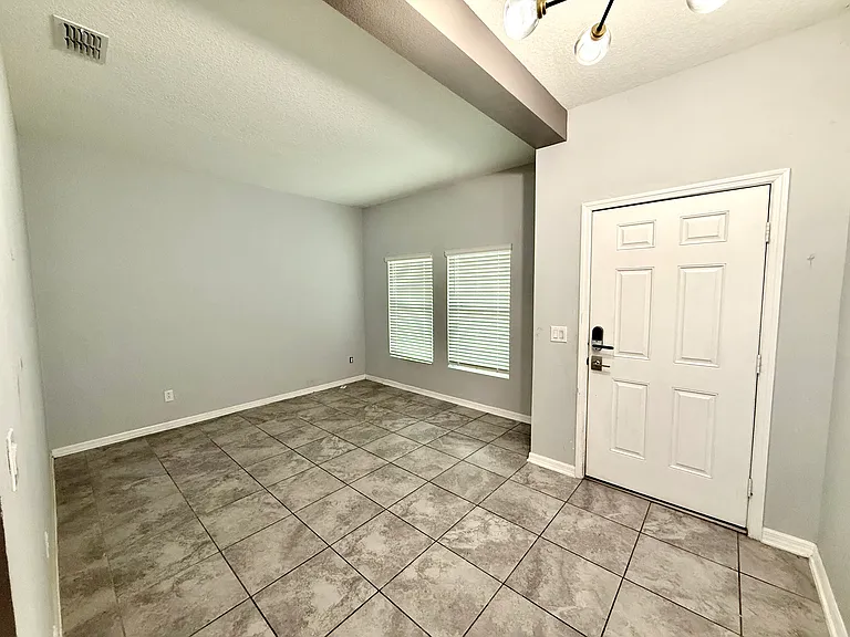 5314 Rochester Pl — Photo 6