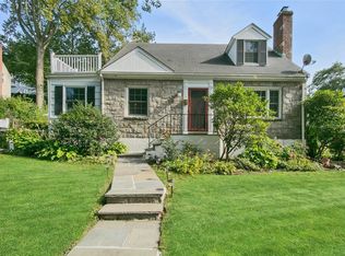 6 Fairway Dr, Eastchester, NY 10709