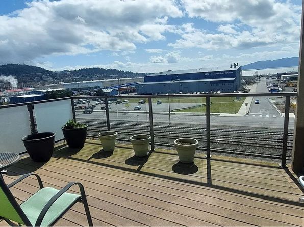 1203 W Holly St #103