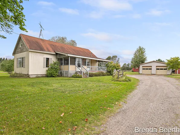 7290 Sheringer Rd, Ravenna, MI 49451