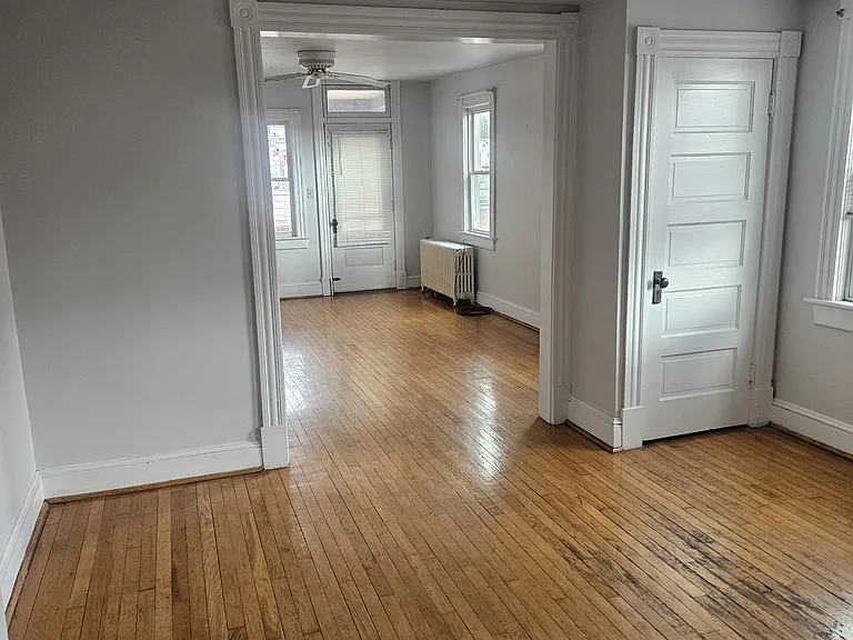 404 N Centre St #3 — Photo 3