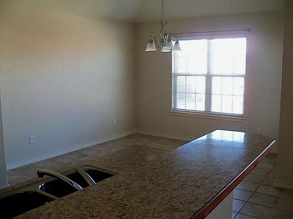 3rd image of 342 Sugarberry Ave