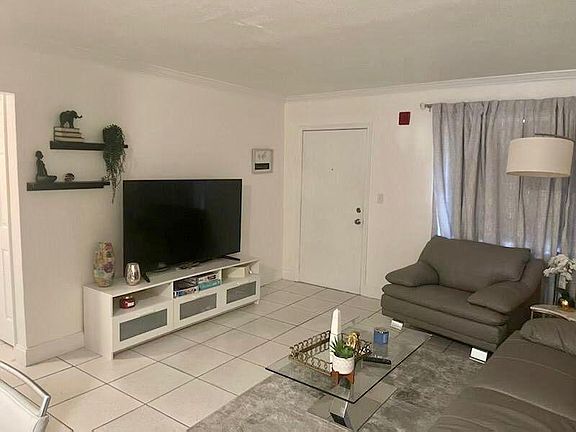 3rd image of 3800 SW 102nd Ave APT 111
