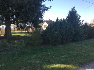 33612 Penny Ln, Lebanon, OR 97355