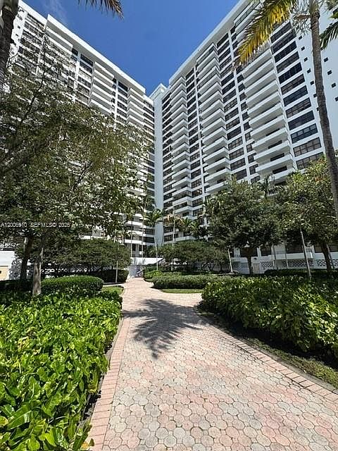 1st image of 2500 Parkview Dr APT 1210