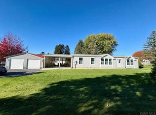 909 Oak St, Portage, PA 15946