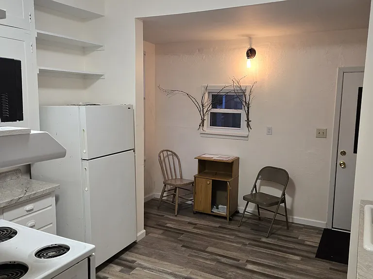 316 S 4th St — Photo 8