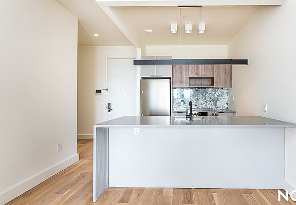 4th image of 169 Johnson Ave #204
