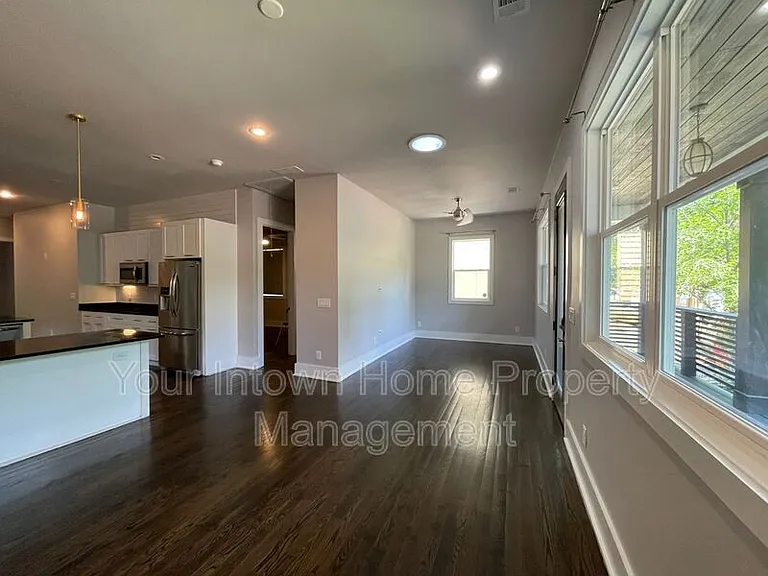 26 Walthall St NE — Photo 12