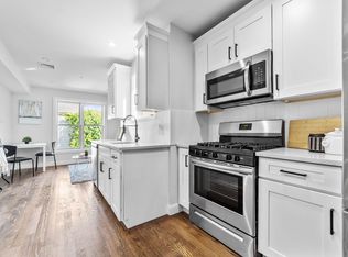 221 Paris St #1, Boston, MA 02128