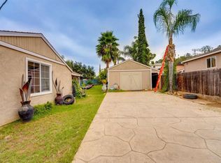 12732 Castle Court Dr, Lakeside, CA 92040