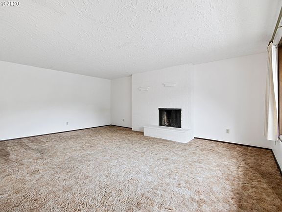 5th image of 3706 NE 45th St