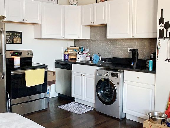 5th image of 3347 N Marshfield Ave #202