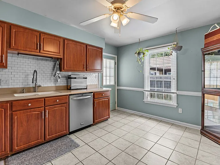 4112 Stillwood Ct — Photo 4