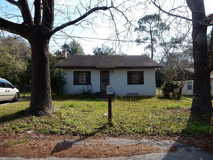 1st image of 2625 NW 7th Ave