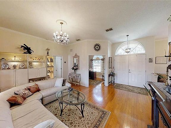 3rd image of 7140 N Tallwood Dr