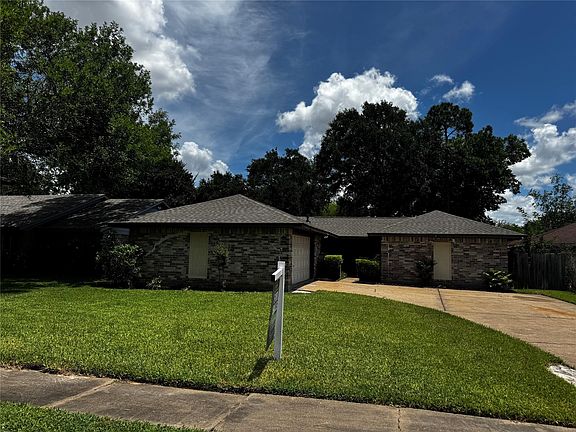 4th image of 10415 Sageburrow Dr