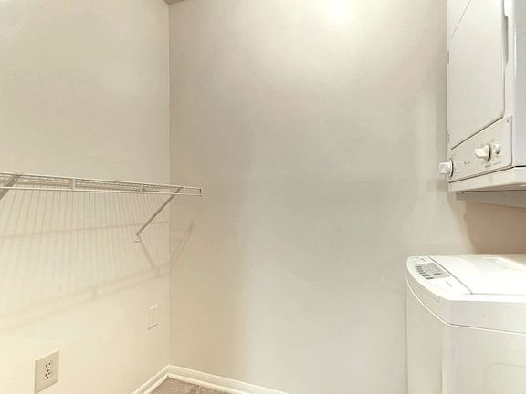 5th image of 6061 Thoroughbred Ct #6063-B