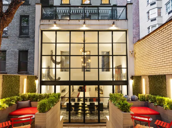 505 East 84th Street image 1 of 33