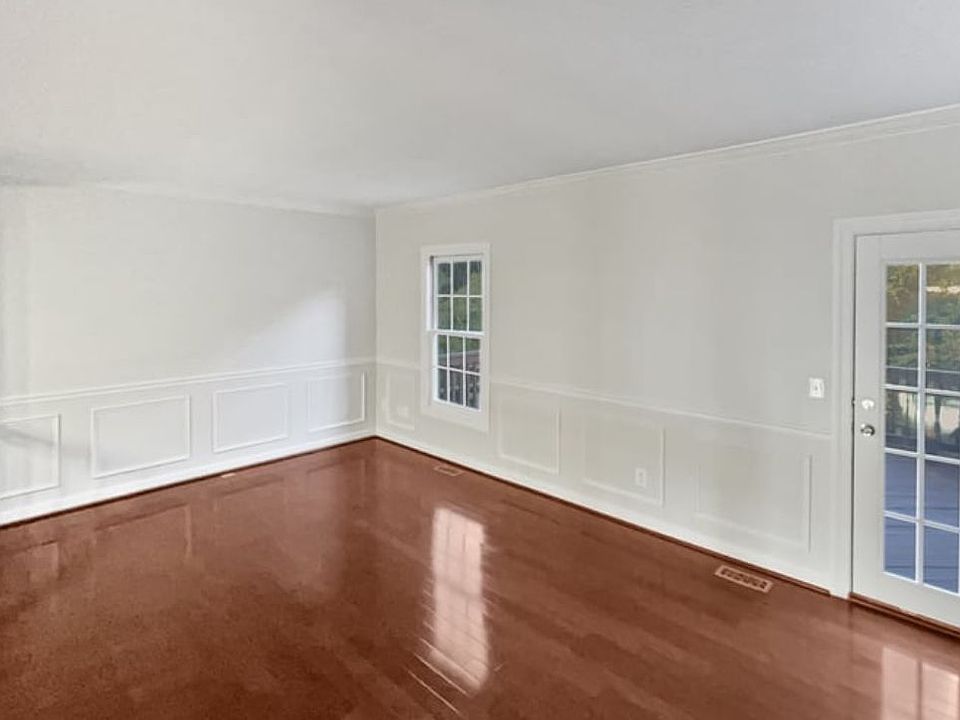 1st image of 1399 Torrey Pines Ct