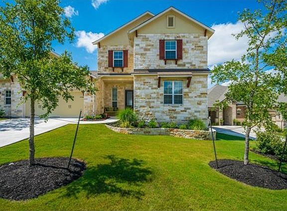 Welcome to 923 Wild Rose Drive.  This like-new home is Move In Ready !