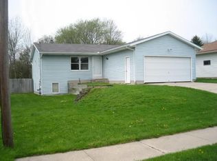 555 Clinton Ave NW, Grand Rapids, MI 49534
