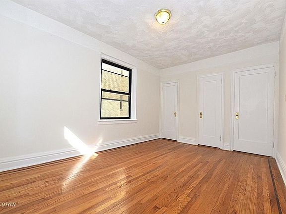 5th image of 2590 35th St APT 4A