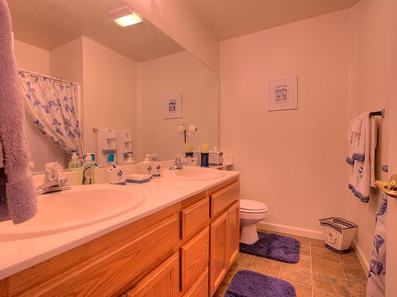 5th image of 241 De Bord Dr