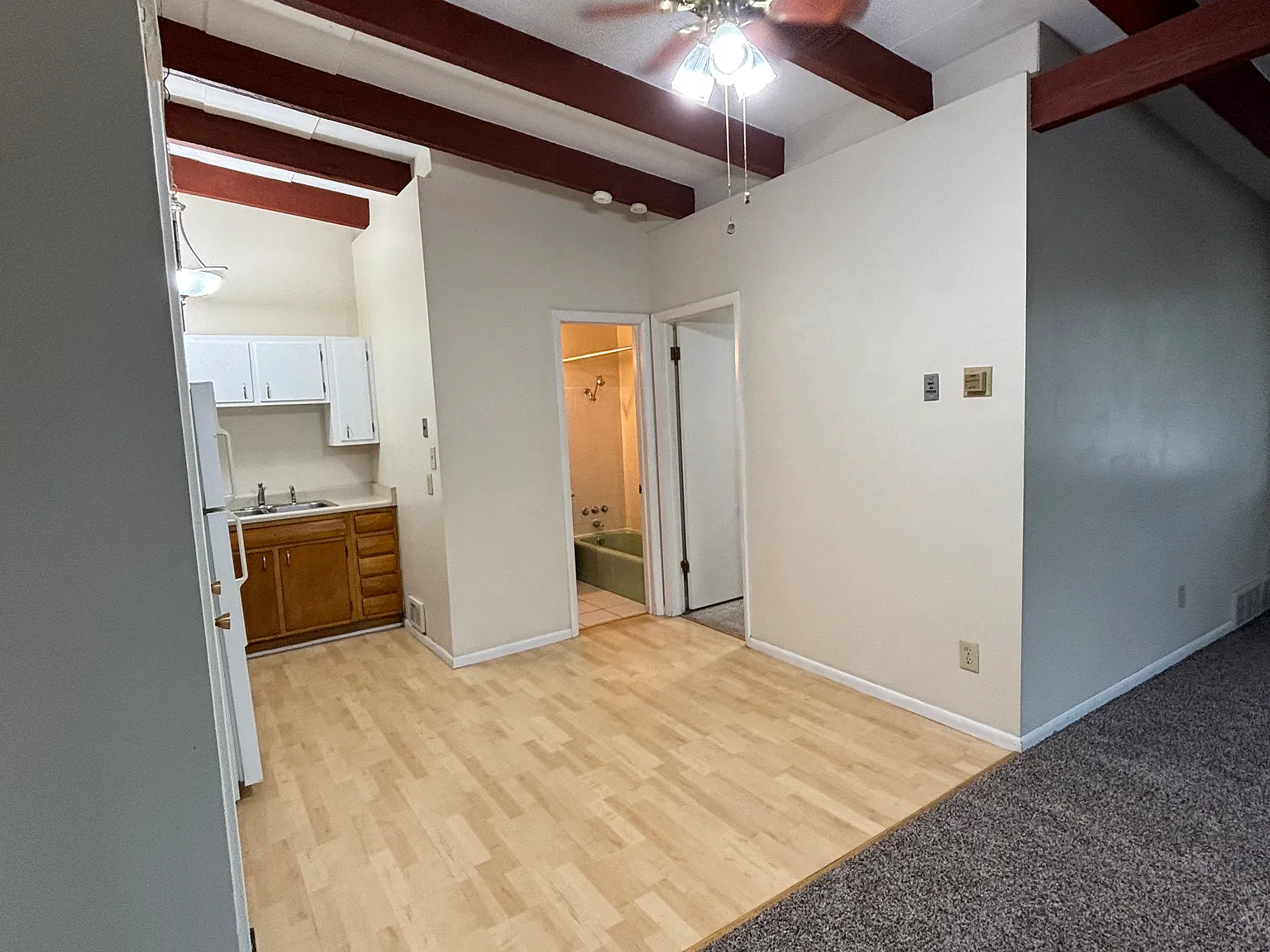 1 bed, 650 sqft, $1,295 — Photo 4