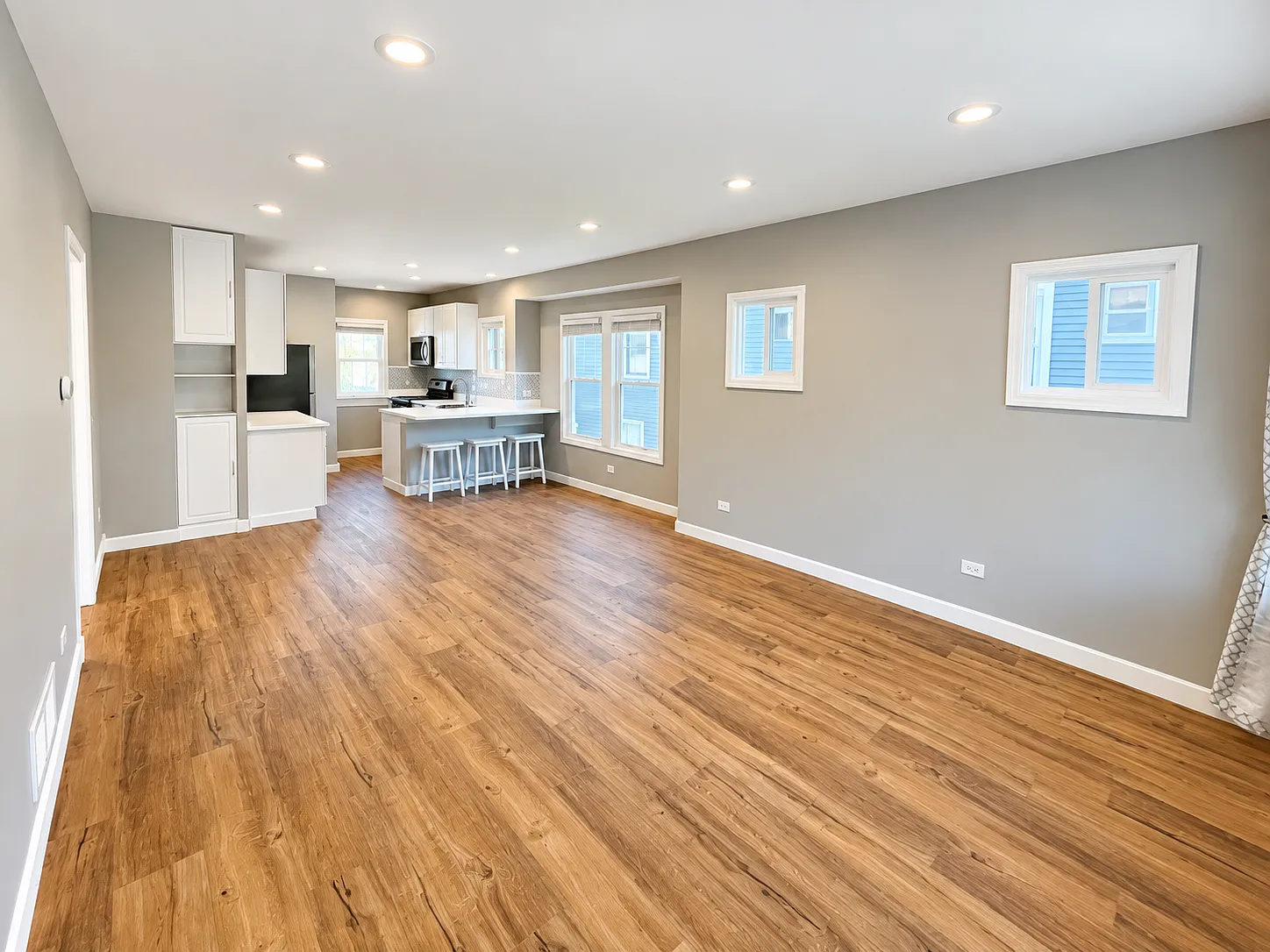 109 N Crest Ave — Photo 4