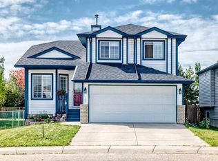 148 E Creek Gardens Close NW, Airdrie, AB T4B2R5