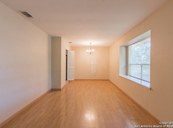 5th image of 5530 Merkens Dr