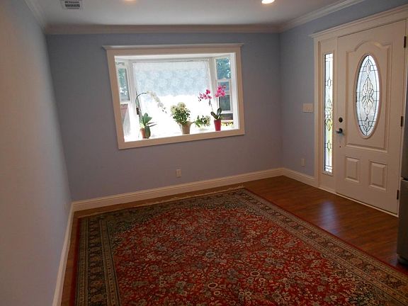4th image of 10720 Minette Dr