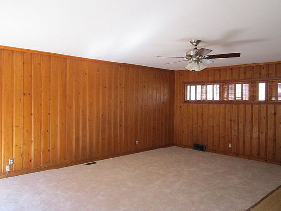 3rd image of 112 Brookhaven Dr