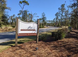 9711 Summer Creek Dr, Southport, FL 32409